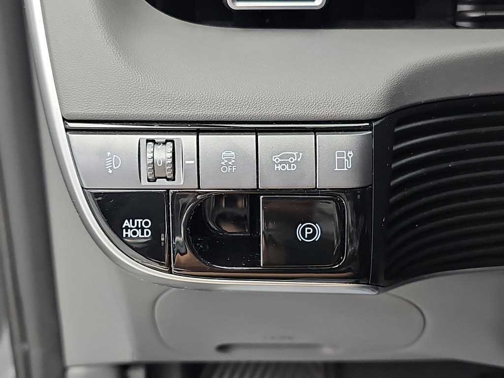 Hyundai Ioniq5 — photo 18