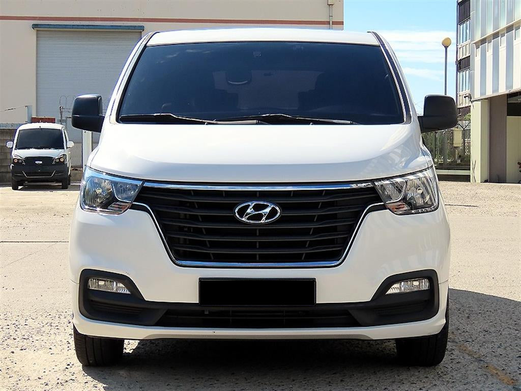 Hyundai Starex — photo 01