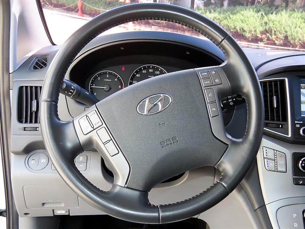 Hyundai Starex — photo 09