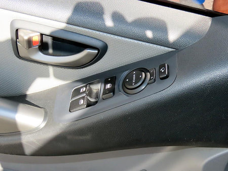Hyundai Starex — photo 12
