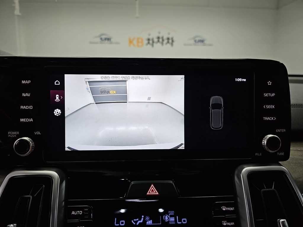 Kia Sorento — photo 16
