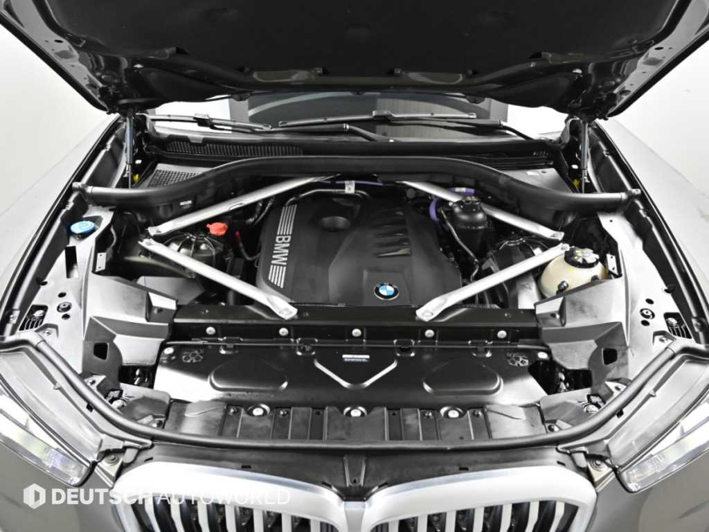 BMW X5 — photo 06