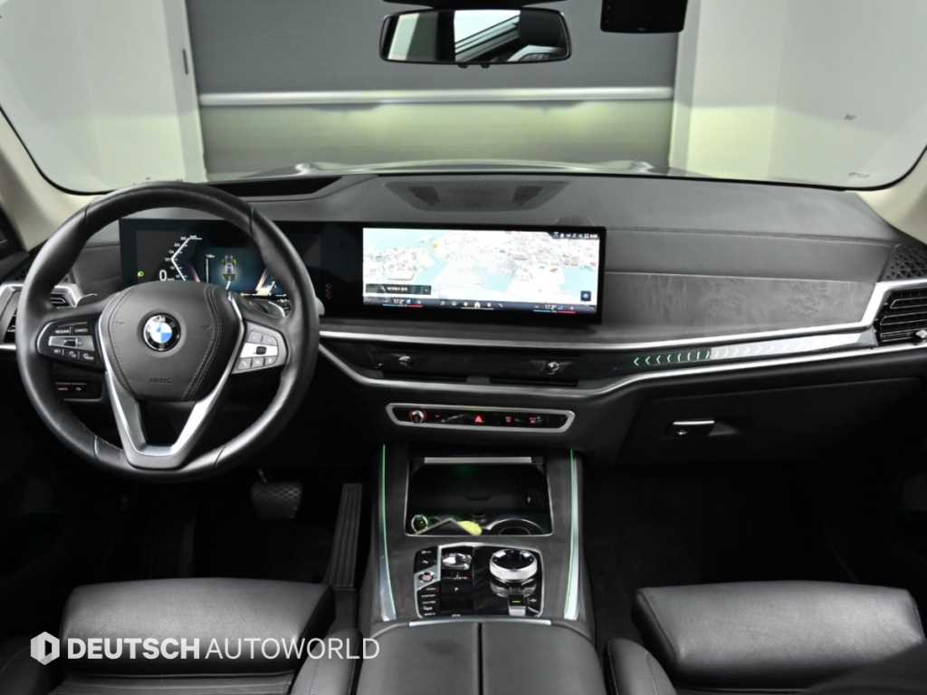 BMW X5 — photo 07