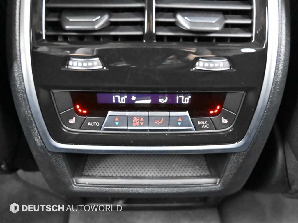 BMW X5 — photo 16