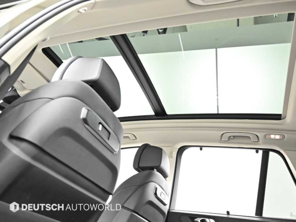 BMW X5 — photo 18