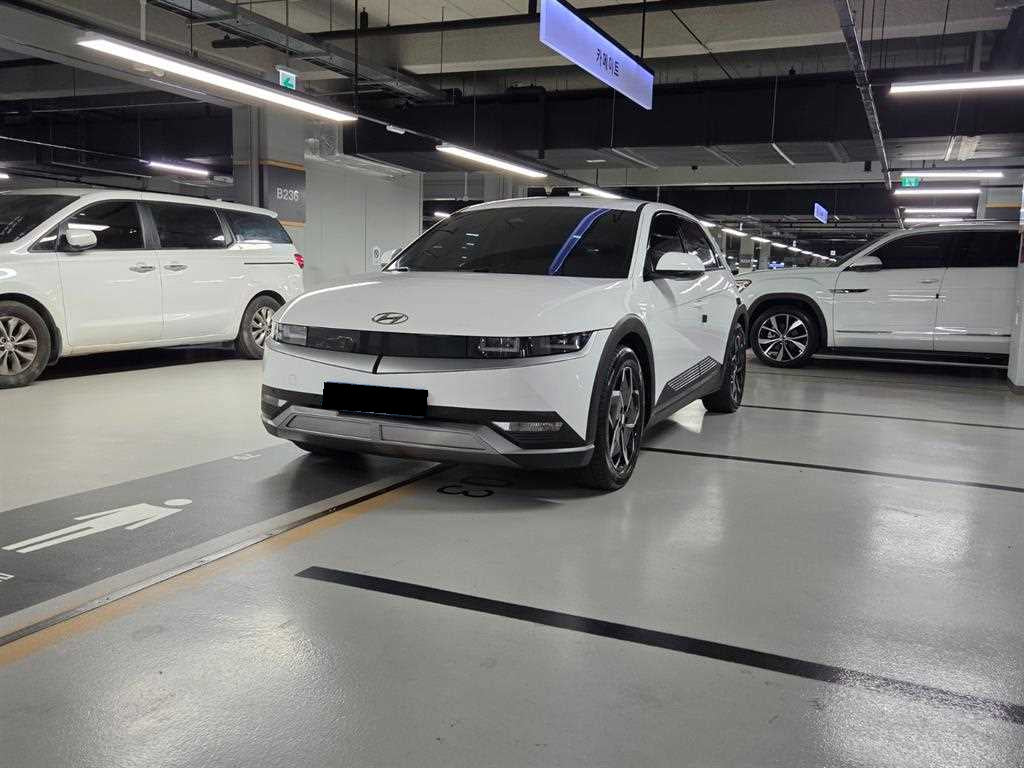 Hyundai Ioniq5 — photo 01