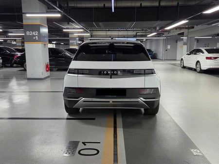 Hyundai Ioniq5 — photo 03
