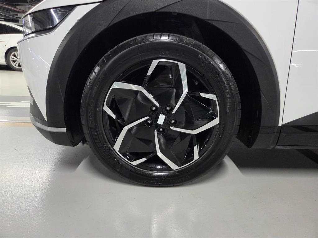 Hyundai Ioniq5 — photo 07