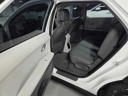 Hyundai Ioniq5 — photo 09