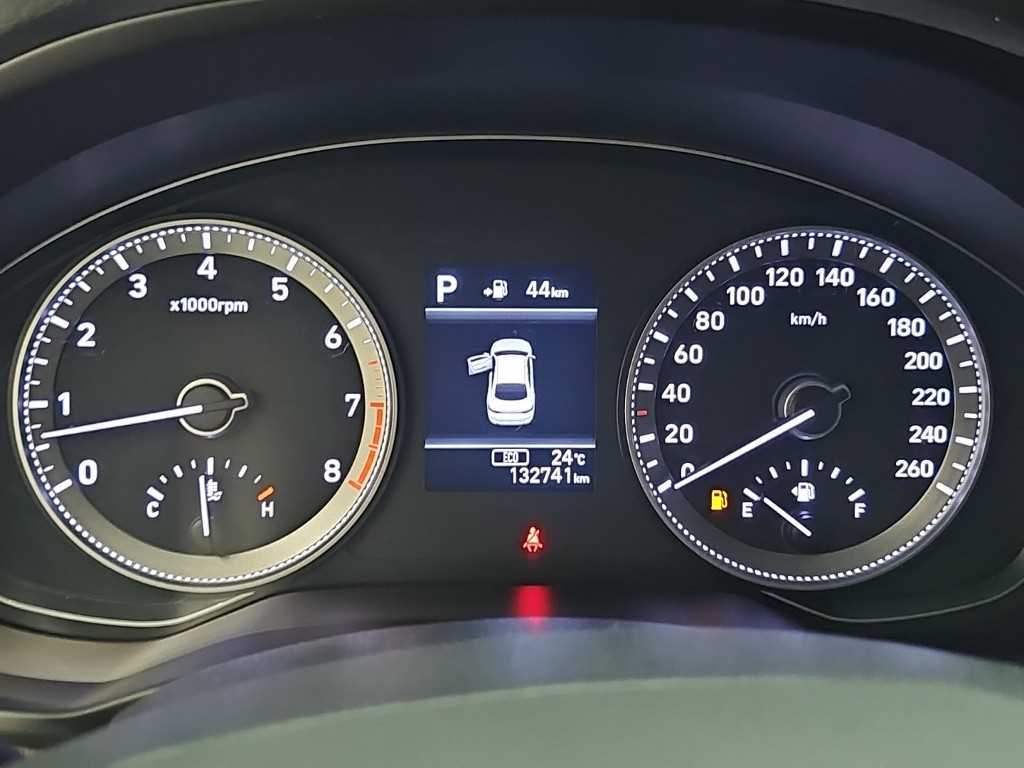 Hyundai Grandeur — photo 07