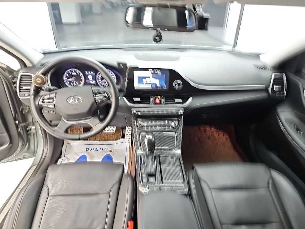 Hyundai Grandeur — photo 08