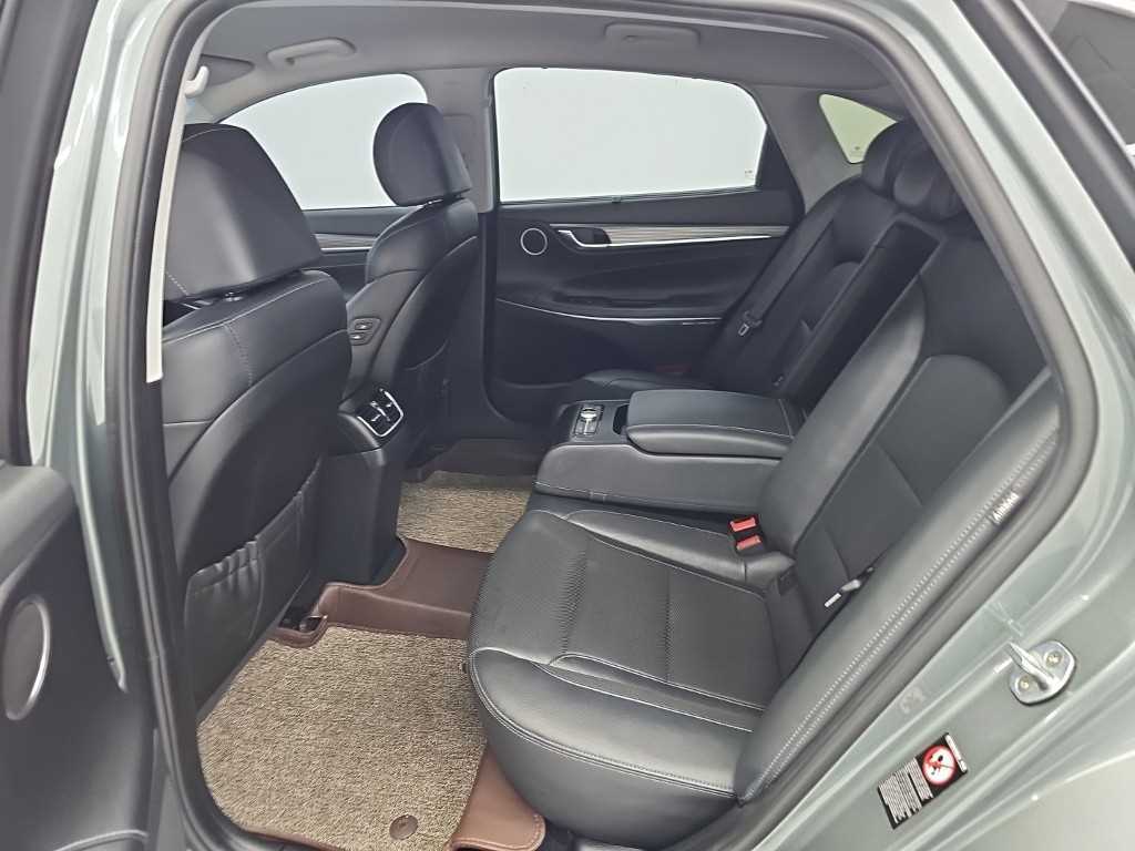 Hyundai Grandeur — photo 13