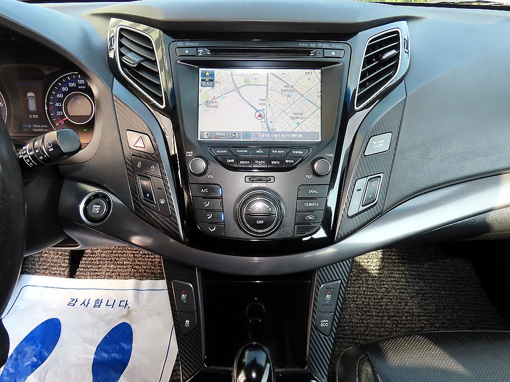 Hyundai i40 — photo 13
