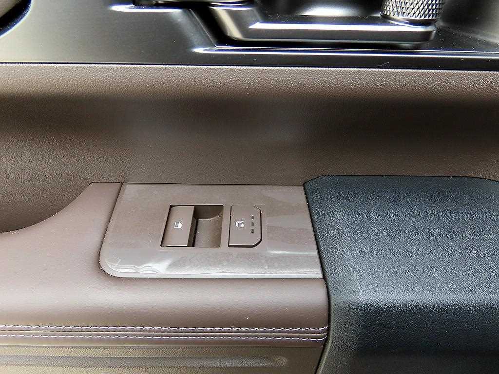 Kia Tasman — photo 15