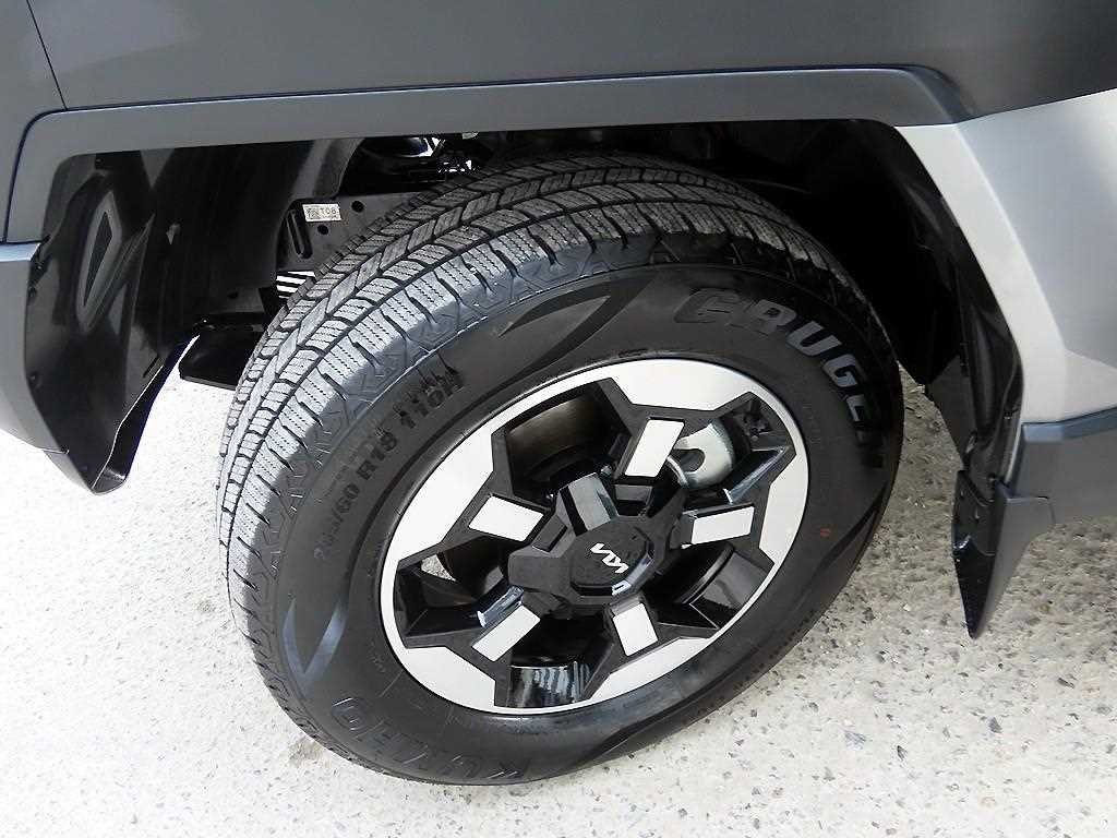 Kia Tasman — photo 20