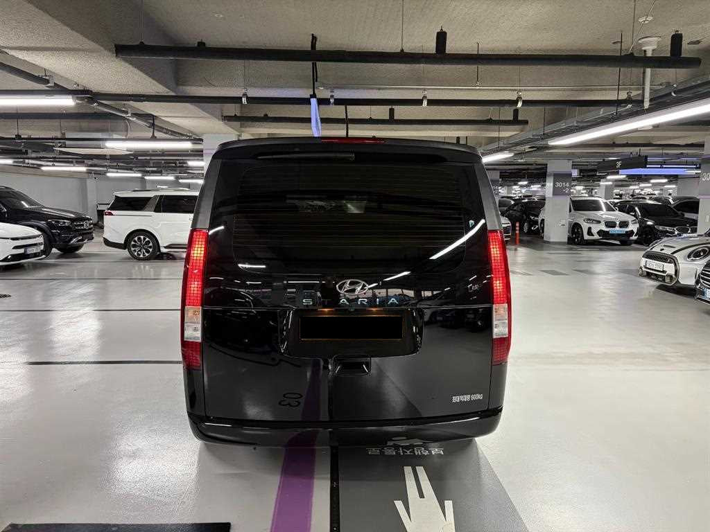 Hyundai Staria — photo 03