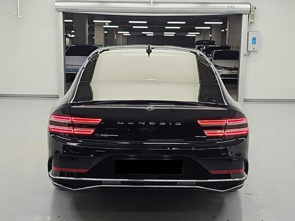 Genesis G80 — photo 04