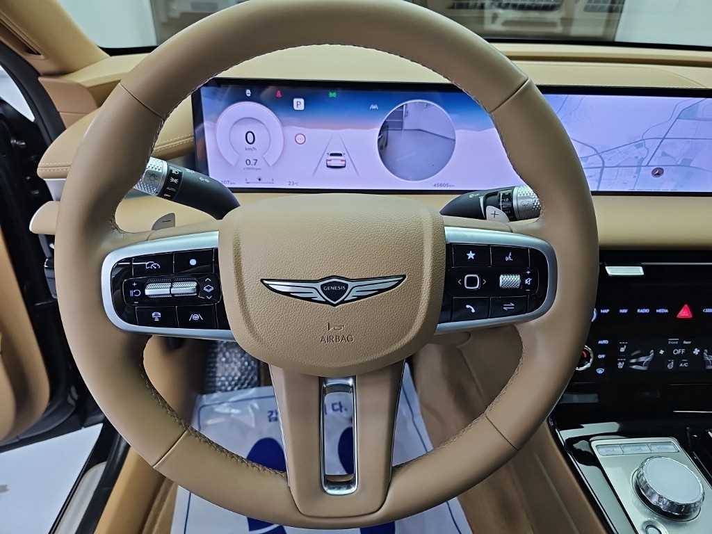 Genesis G80 — photo 09