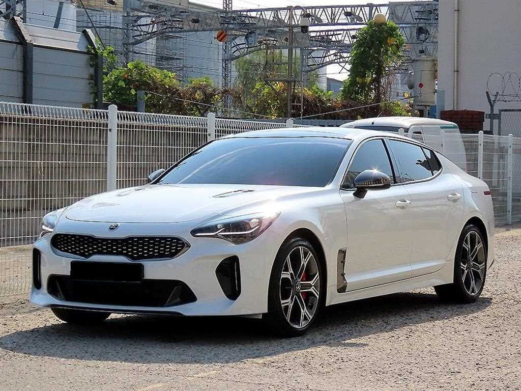 Kia Stinger — photo 02
