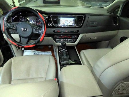 Kia Carnival — photo 10