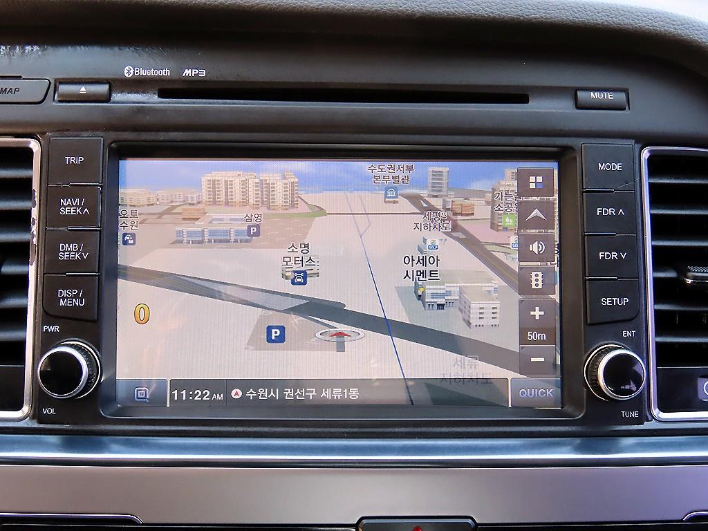 Hyundai Sonata — photo 14