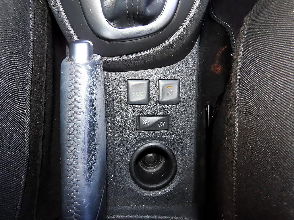 RENAULT QM3 — photo 15