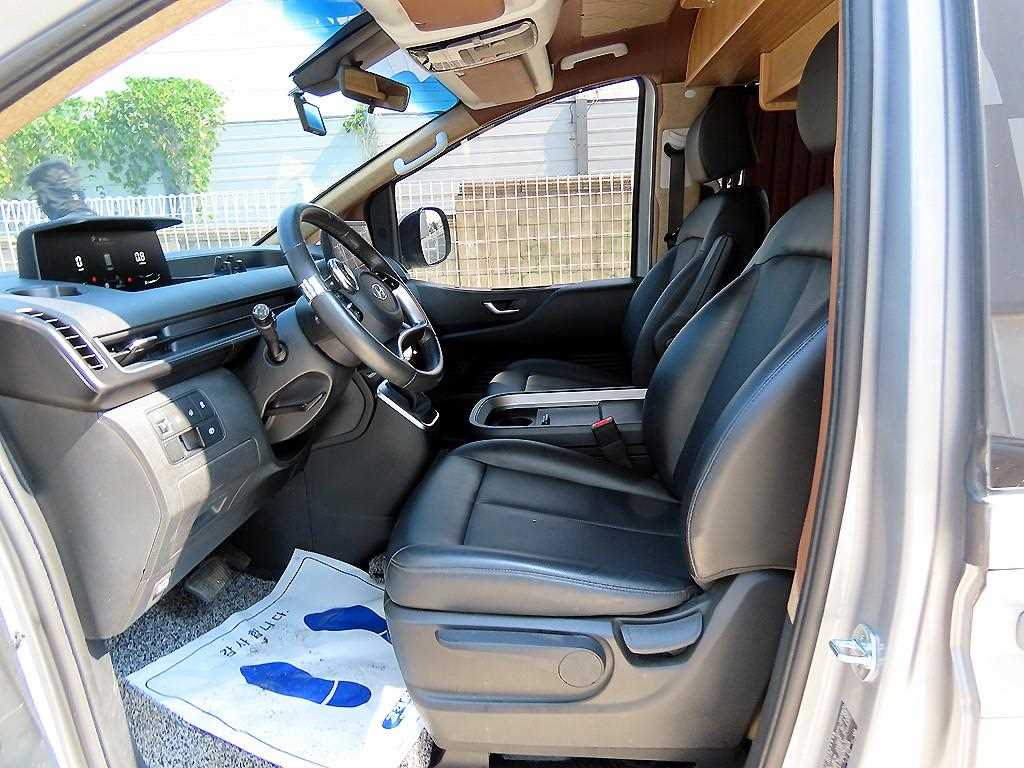Hyundai Staria — photo 06