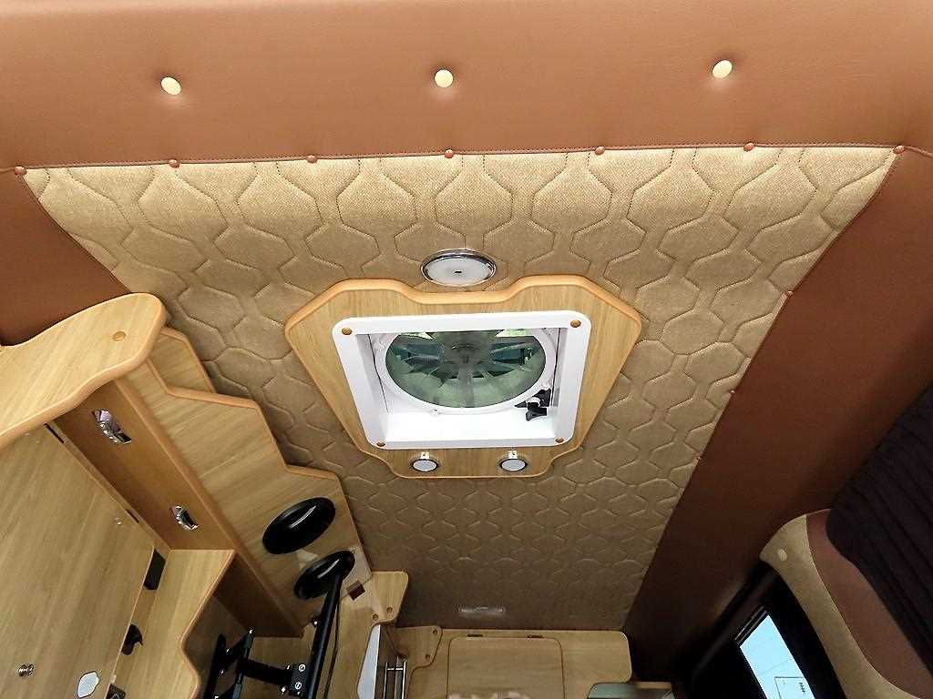 Hyundai Staria — photo 15