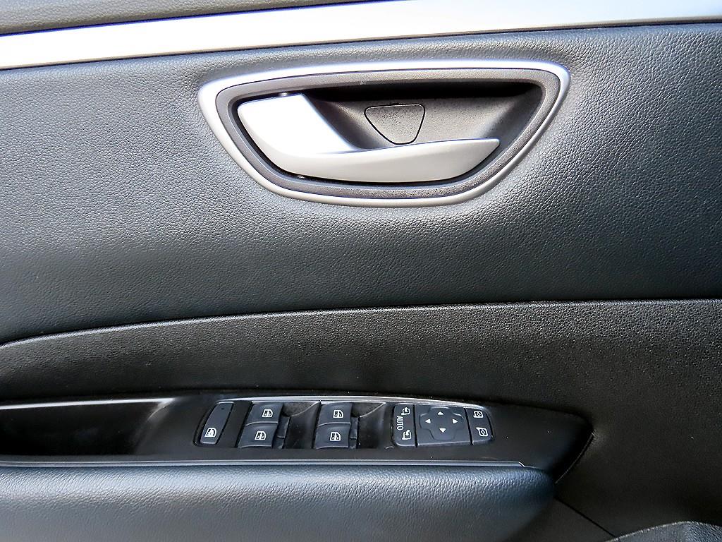 RENAULT SM6 — photo 11