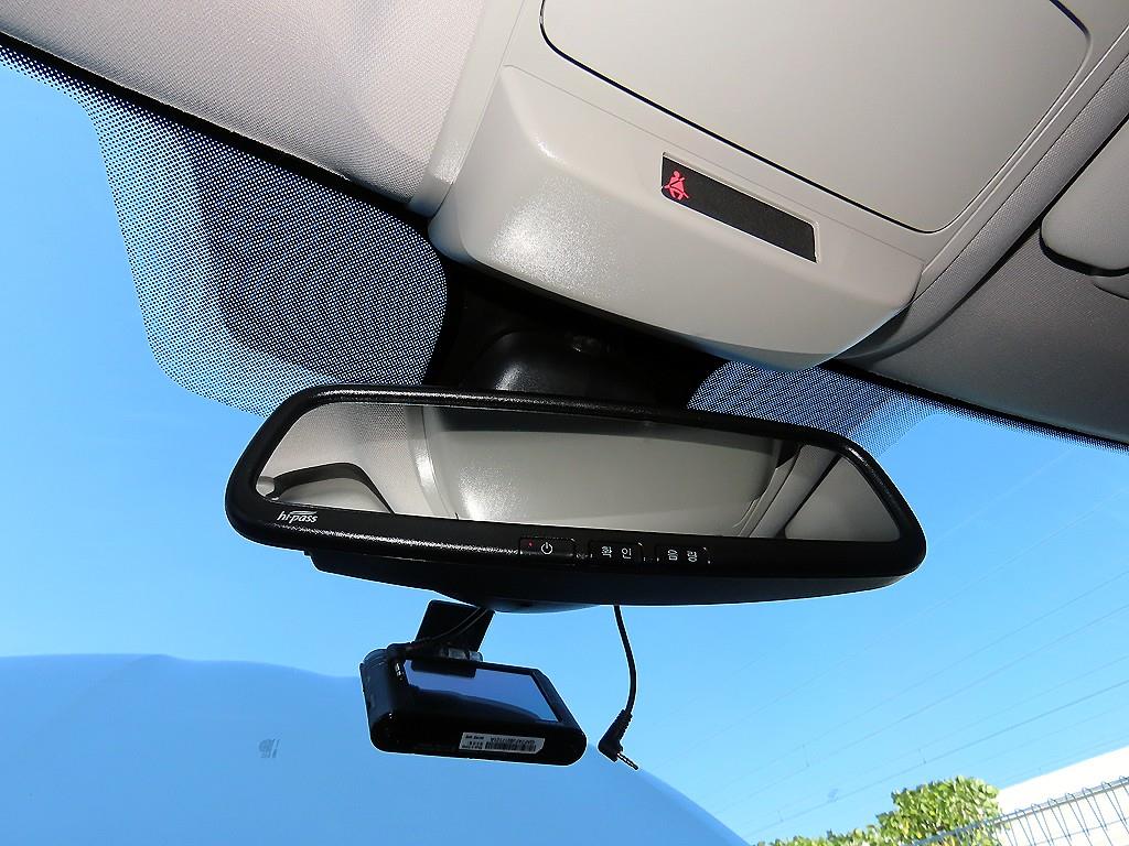 RENAULT SM6 — photo 16