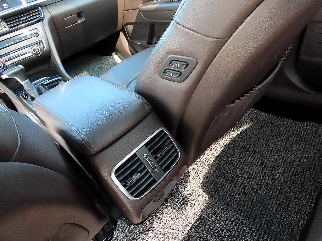 Kia K5 — photo 16