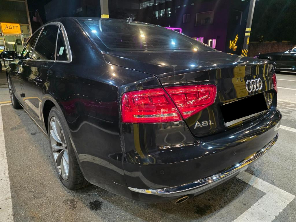 Audi A8 — photo 03