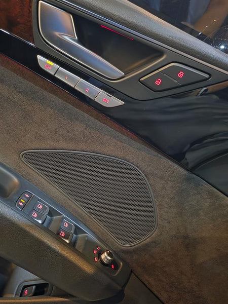 Audi A8 — photo 13