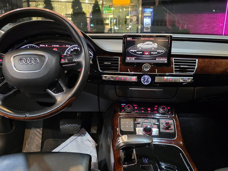 Audi A8 — photo 18