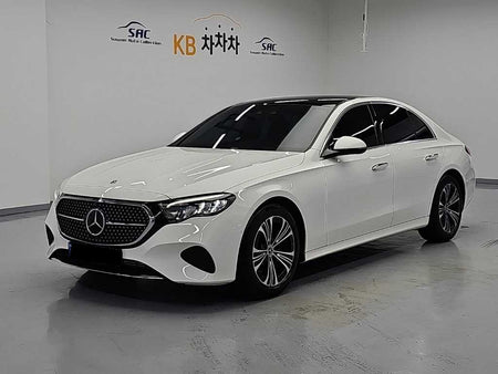 Mercedes-Benz E-Class — photo 02