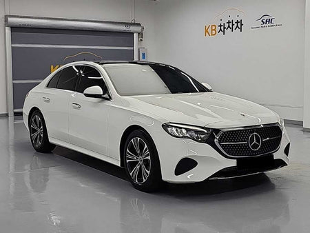 Mercedes-Benz E-Class — photo 04