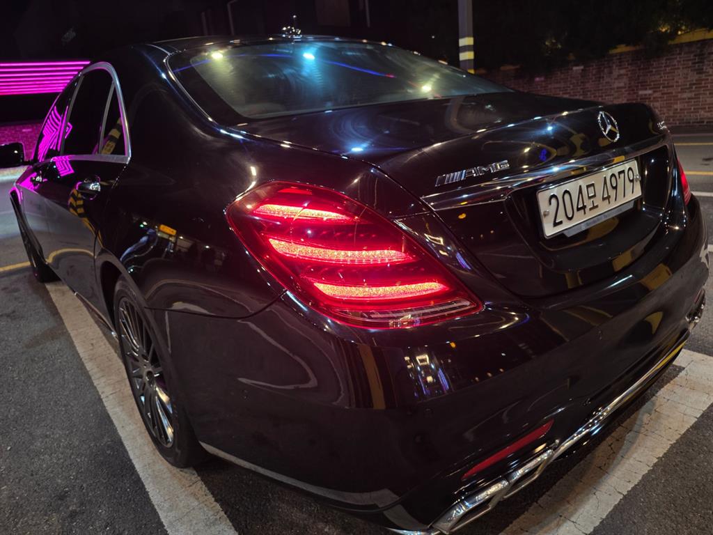 Mercedes-Benz S-Class — photo 04