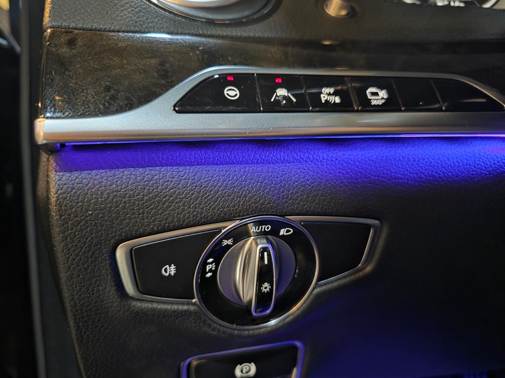 Mercedes-Benz S-Class — photo 12