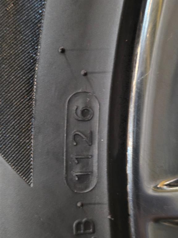 Mercedes-Benz S-Class — photo 16