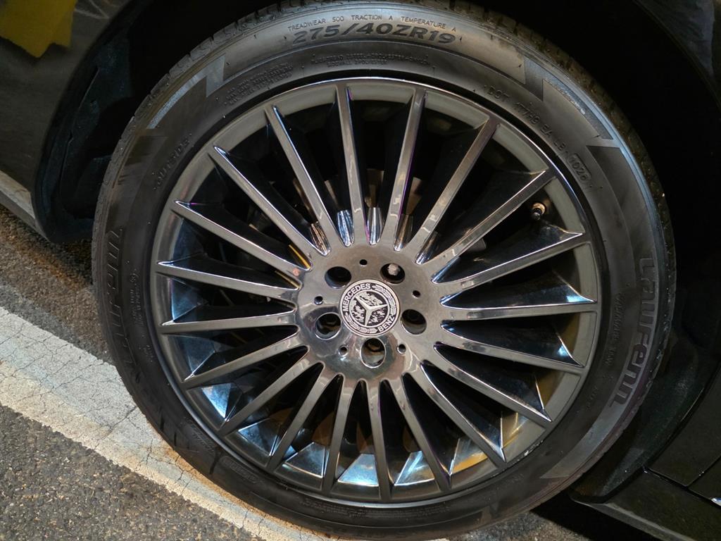 Mercedes-Benz S-Class — photo 18
