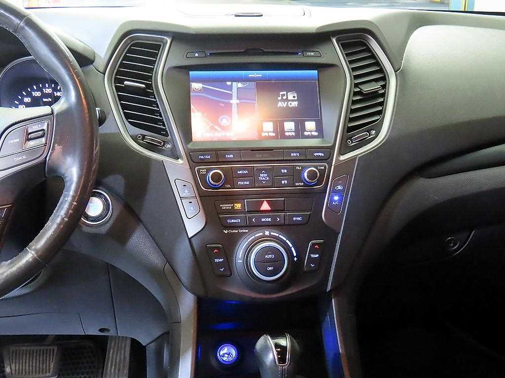 Hyundai Santafe — photo 11
