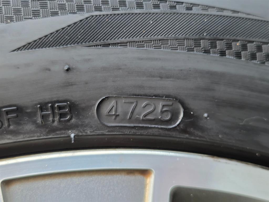 Mercedes-Benz S-Class — photo 18