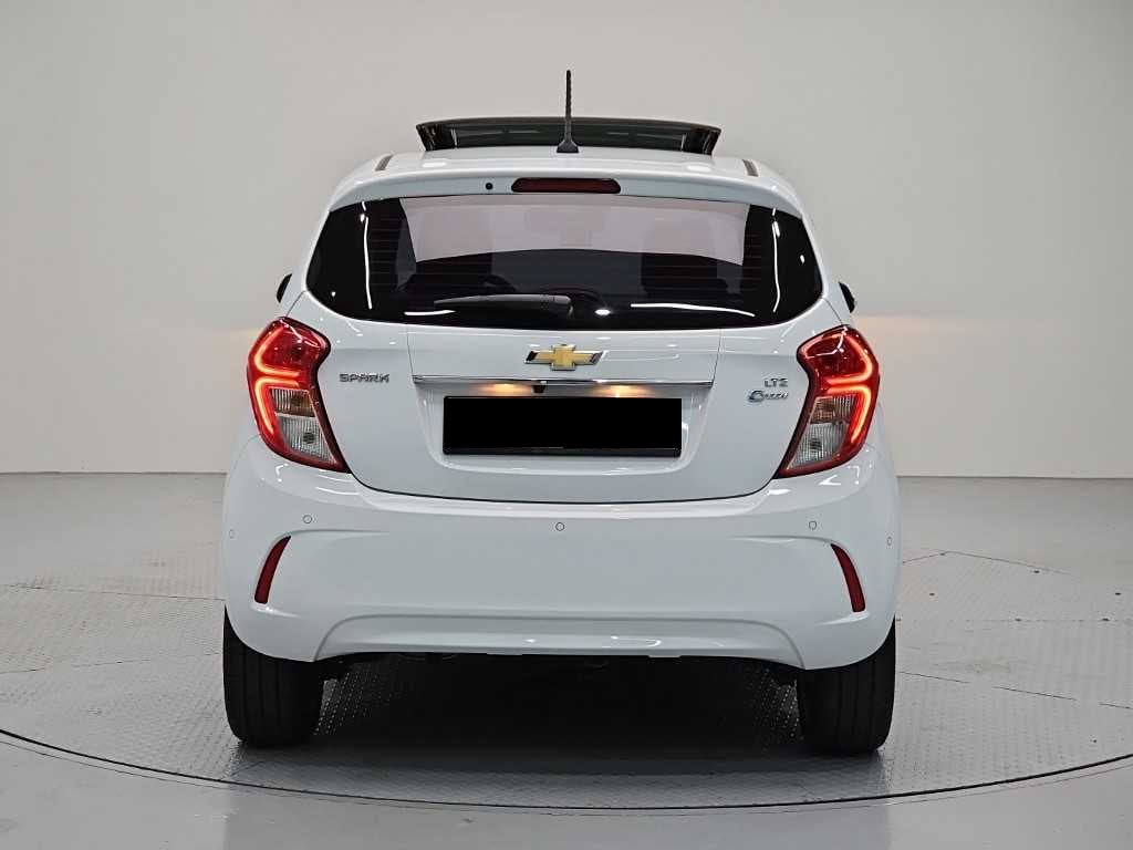 CHEVROLET Spark — photo 03