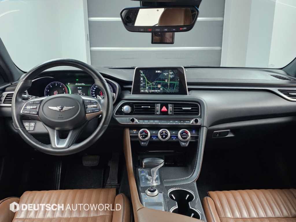 Genesis G70 — photo 07