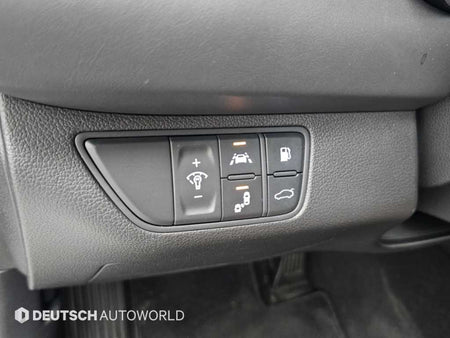 Genesis G70 — photo 17