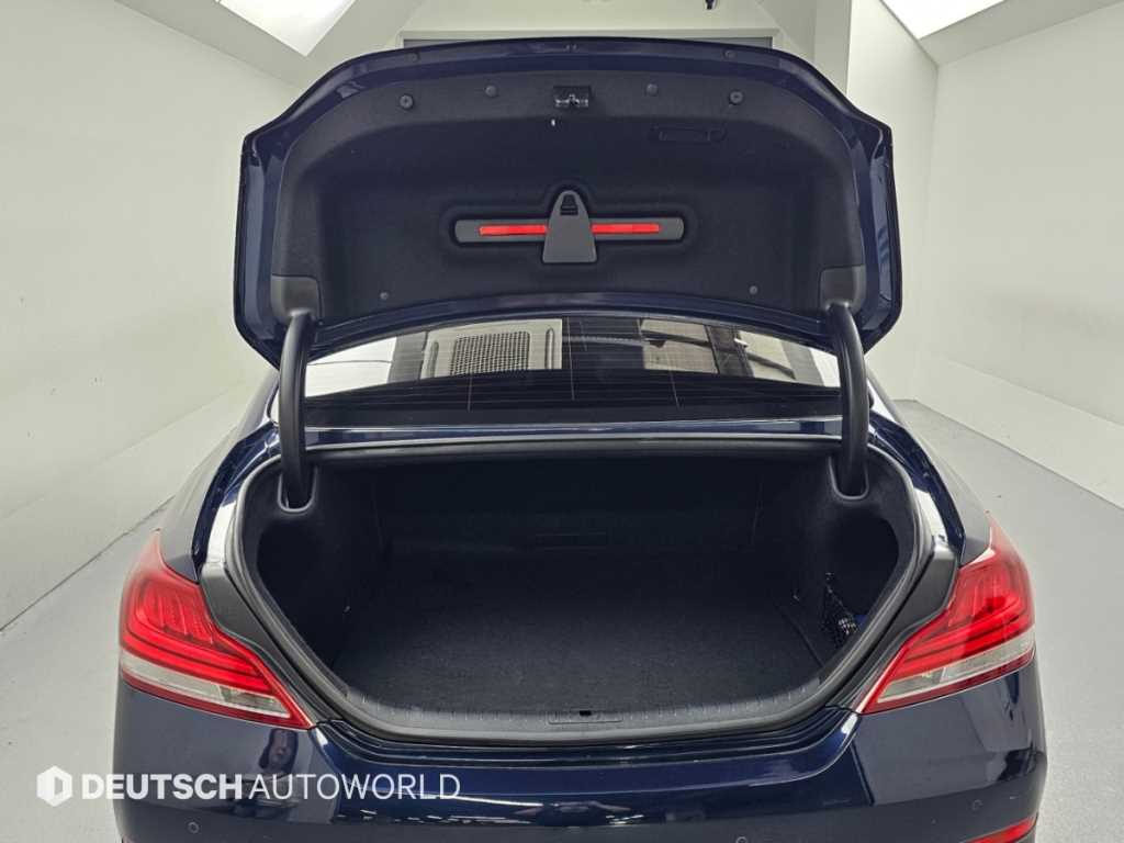 Genesis G70 — photo 19
