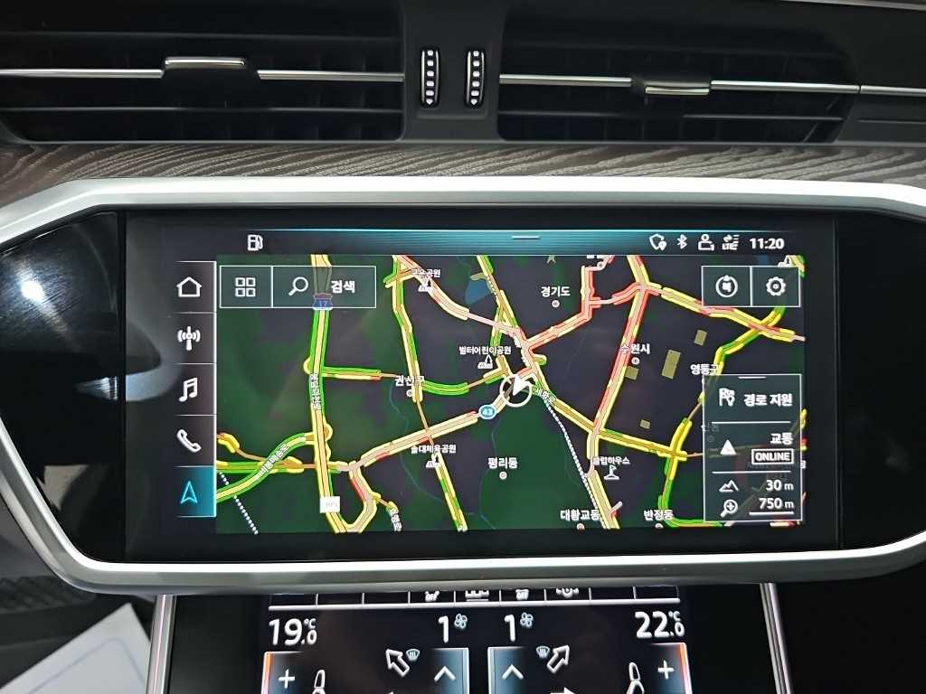 Audi A6 — photo 15