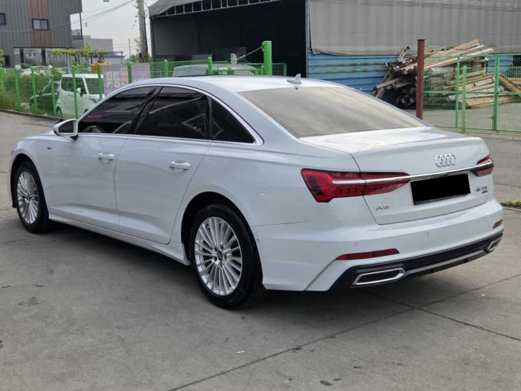 Audi A6 — photo 03