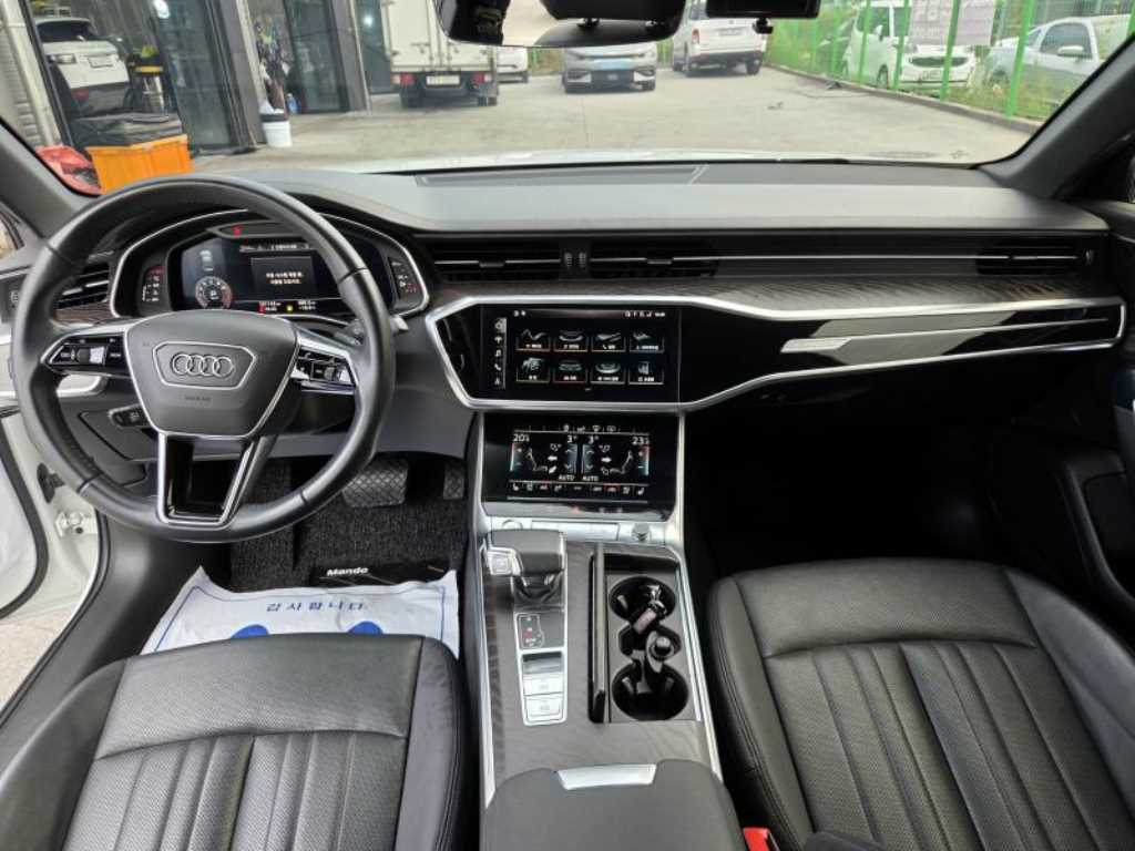 Audi A6 — photo 07
