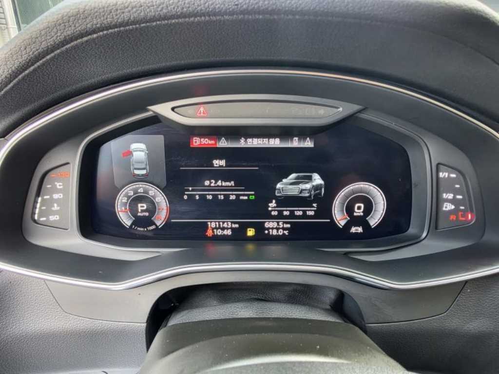 Audi A6 — photo 09
